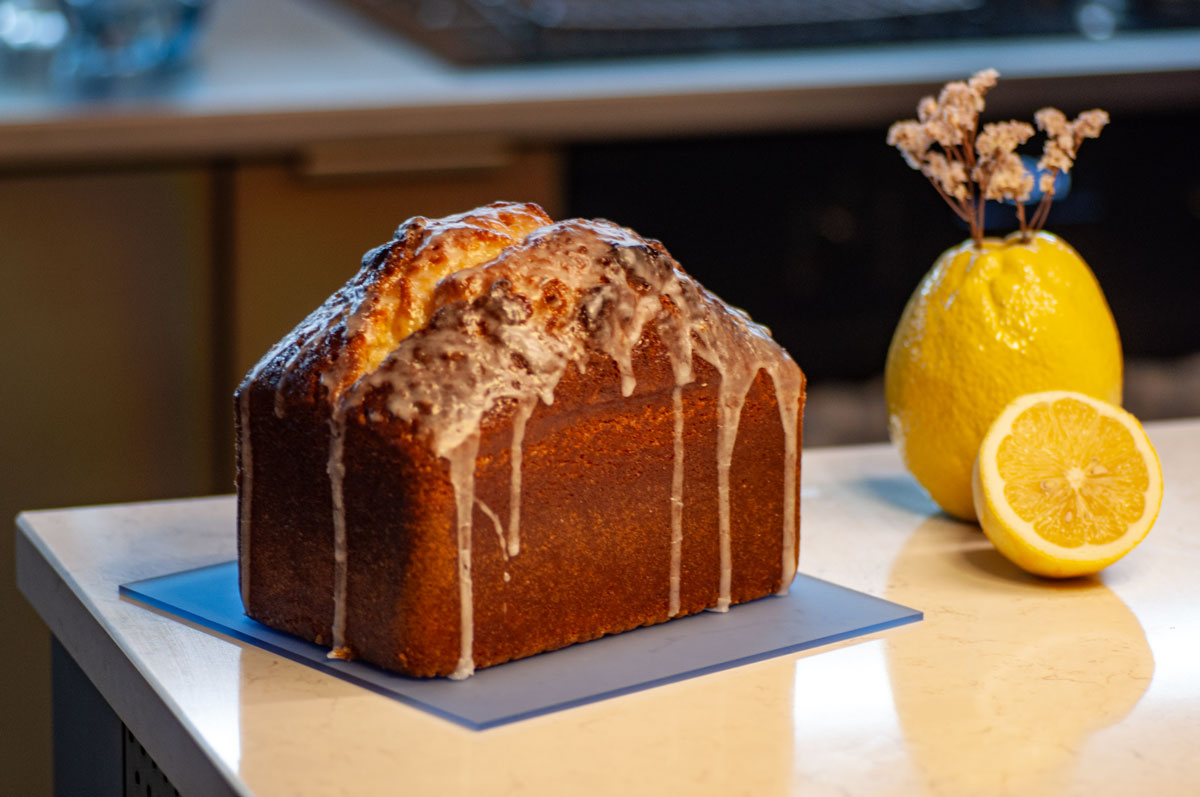 babka cytrynowa z lukrem